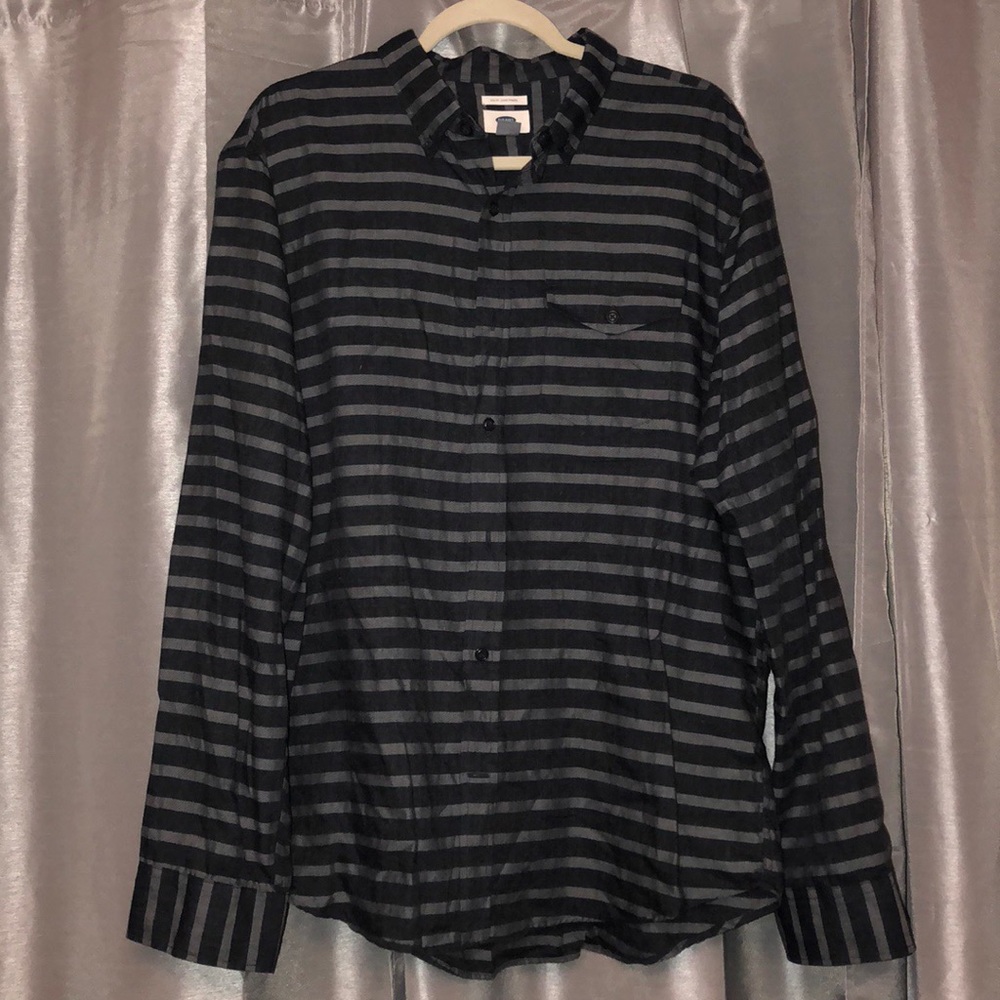 Men’s Old Navy Button-Up Long Sleeve